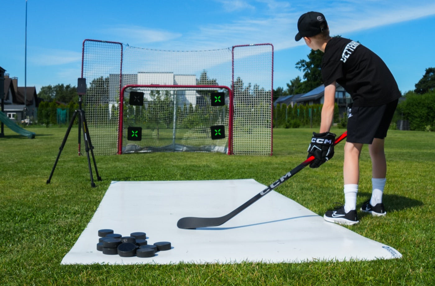 XDT targets på hockeymål under träning, bild 3